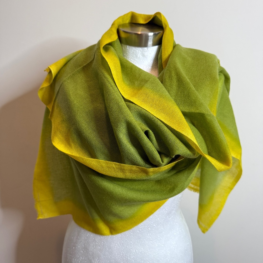 Cashmere scarf